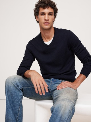 Merino V-Neck Sweater | Banana Republic (US)