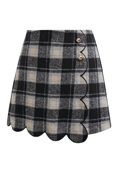 Scalloped Edge Plaid Flap Wool-Blend Skorts | Chicwish