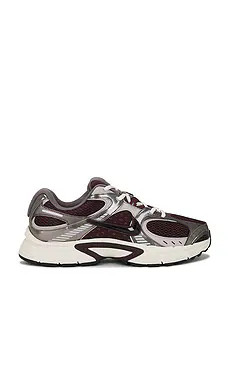 V5 Rnr
                    
                    Nike | Revolve Clothing (Global)