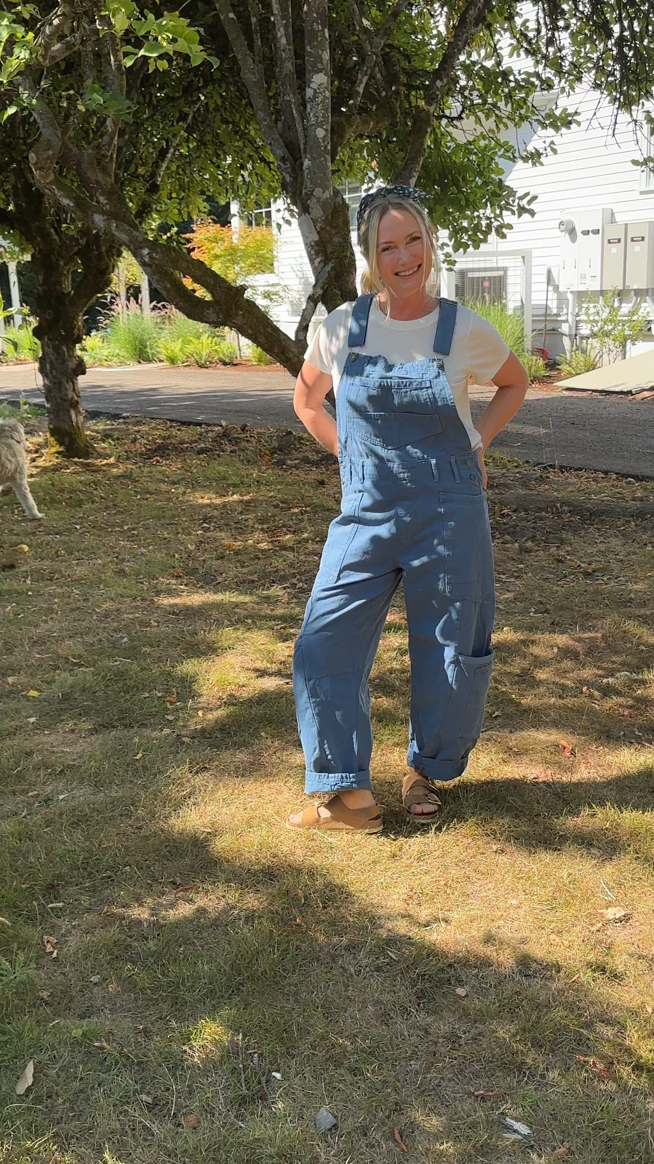 Never thought I’d find overalls that make me feel confident, but here we are! Huge fan of these from Free People. They’re functional (watch for the full pocket review) but I love the shape, too. 

#LTKstyletip #LTKover40 #LTKSeasonal