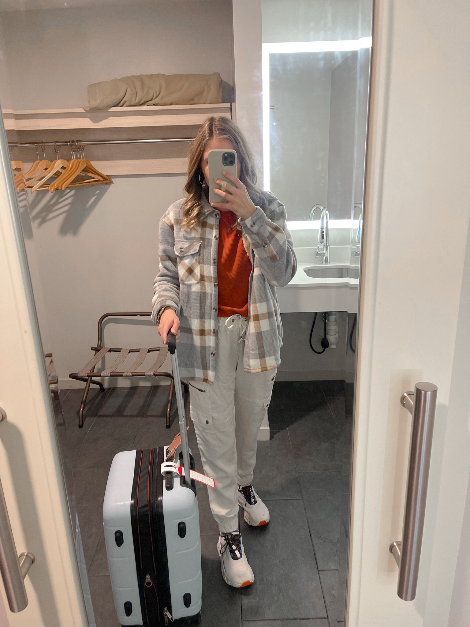 Travel Outfit

fall outfit, travel outfit, new england outfit, comfortable outfit, joggers, vermont outfit 

#LTKtravel #LTKSeasonal #LTKshoecrush