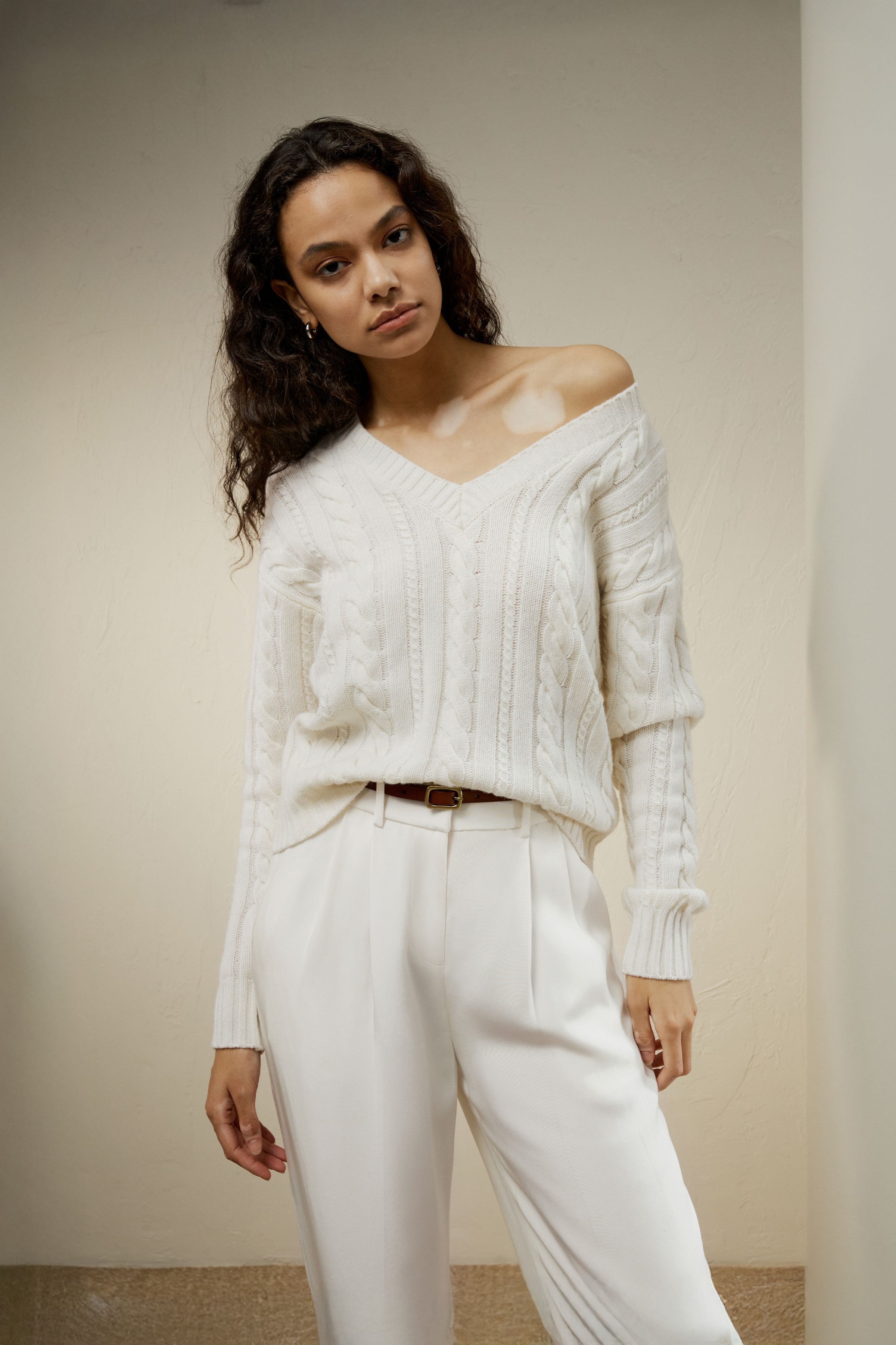 Cable-Knit Wool-Cashmere Blend Sweater | LilySilk