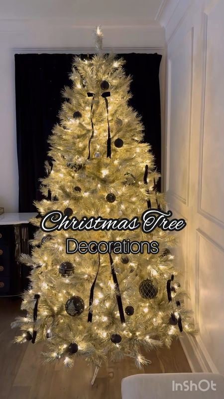 🎄Christmas Tree Decor 🎄

This champagne, gold tinsel tree is simply stunning. It is on sale, and so beautiful, you will not regret it. You can decorate this tree with any color scheme that fits your style and home. 

I’m still waiting for our black tree collar to arrive, but couldn’t wait to share this tree!

#everypiecefits

Christmas decor 
Christmas decorations 
Christmas tree 
Tinsel tree 
Holiday decor 
Holiday decorations 

#LTKVideo #LTKhome #LTKHoliday