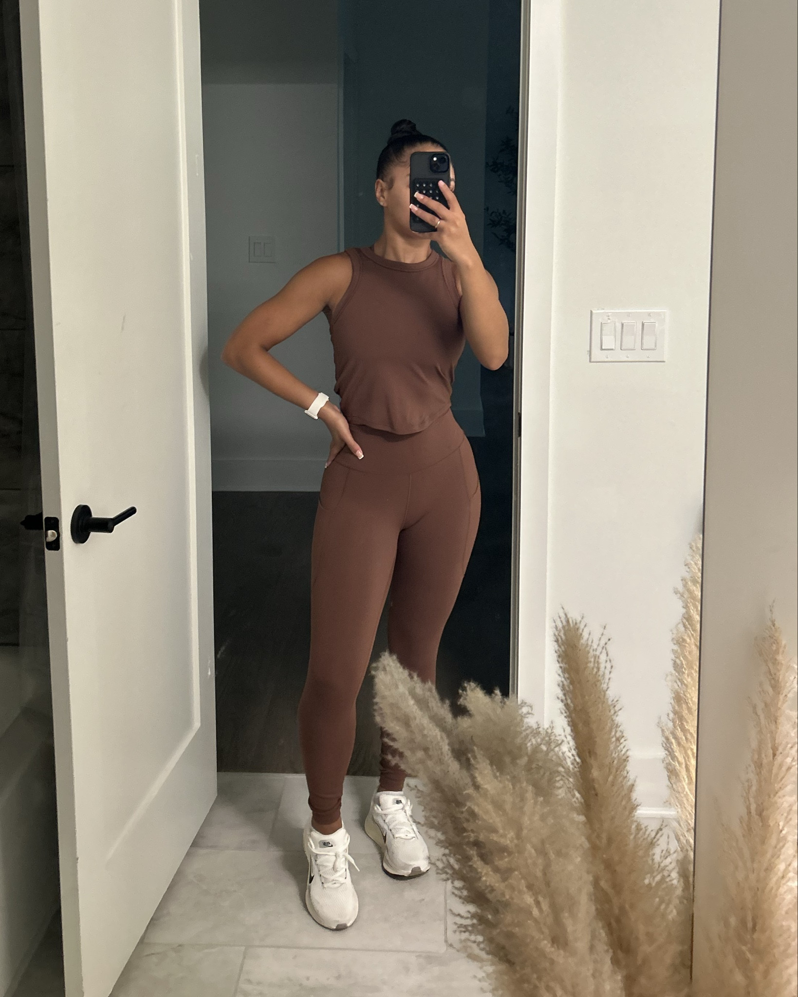 🐻🤎🏃🏽‍♀️💨

#LTKActive #LTKSeasonal #LTKPetite