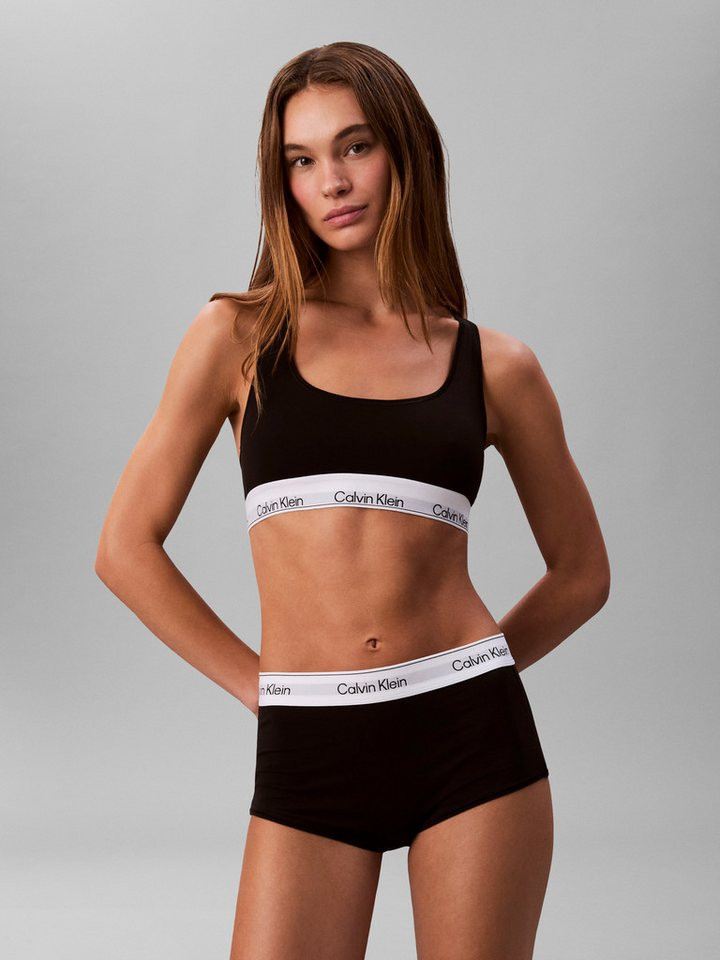 Mit elastischem Saum
        
        
            ... mehr | OTTO (DE)