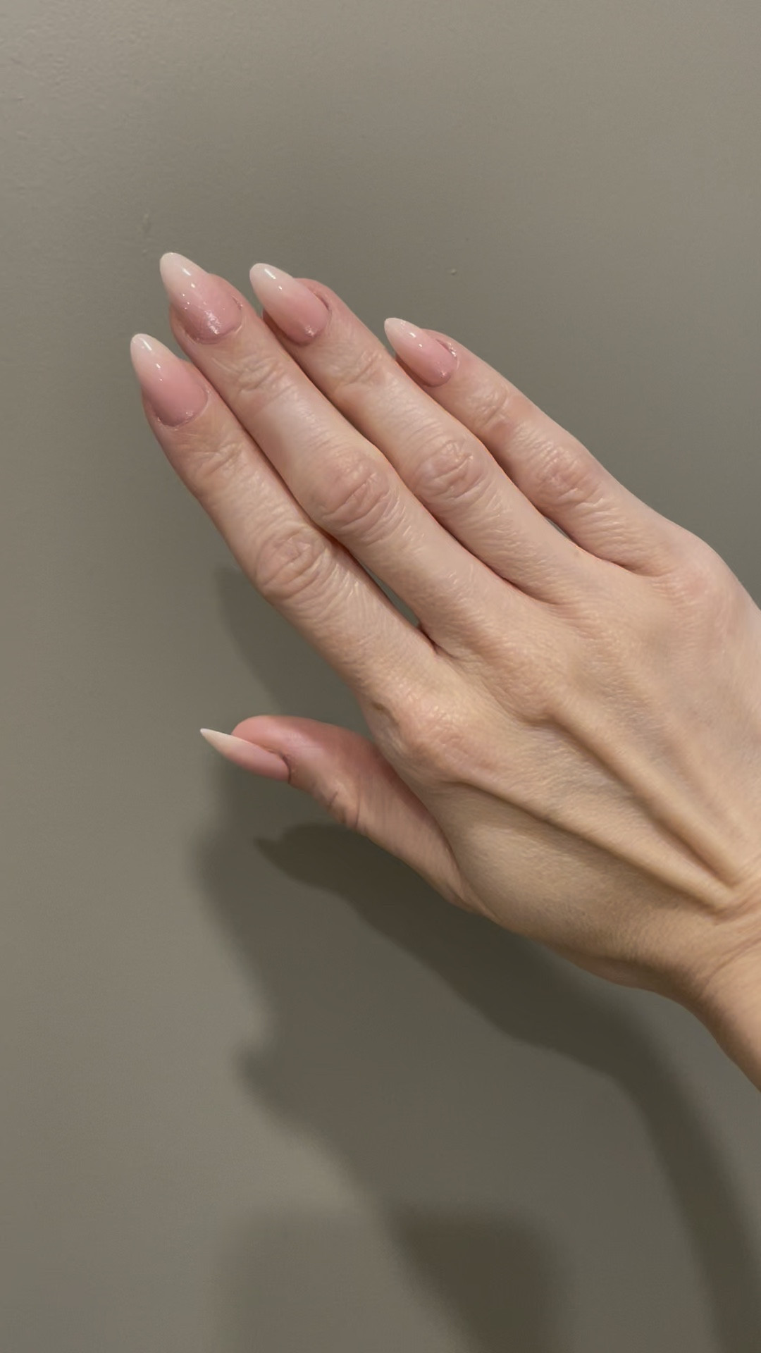 Glittery French ombré press ons

#LTKBeauty
