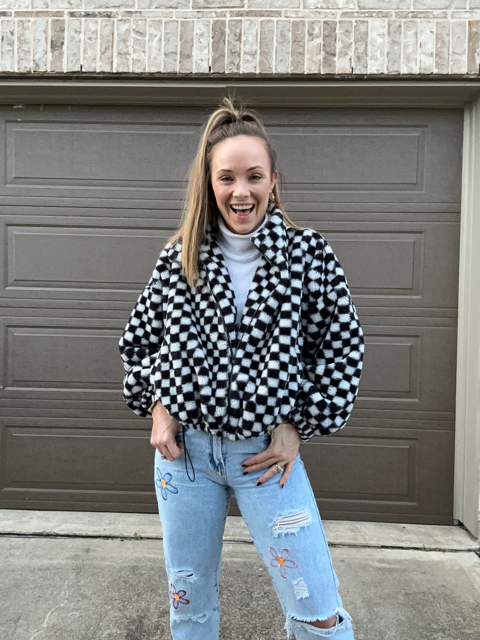 Casual holiday shopping! 
This jacket is perfect for any fashionista on your list! TTS 
Jeans are SHEIN // found similar fit on Amazon 

#LTKHoliday #LTKGiftGuide #LTKSeasonal