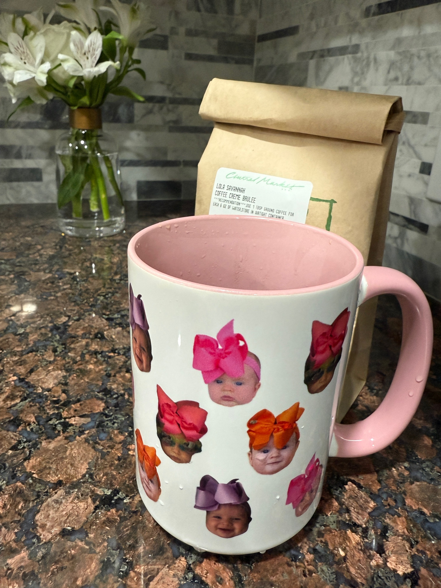 Crème brûlée coffee in the cutest mug to ever exist 😄☕️💗 