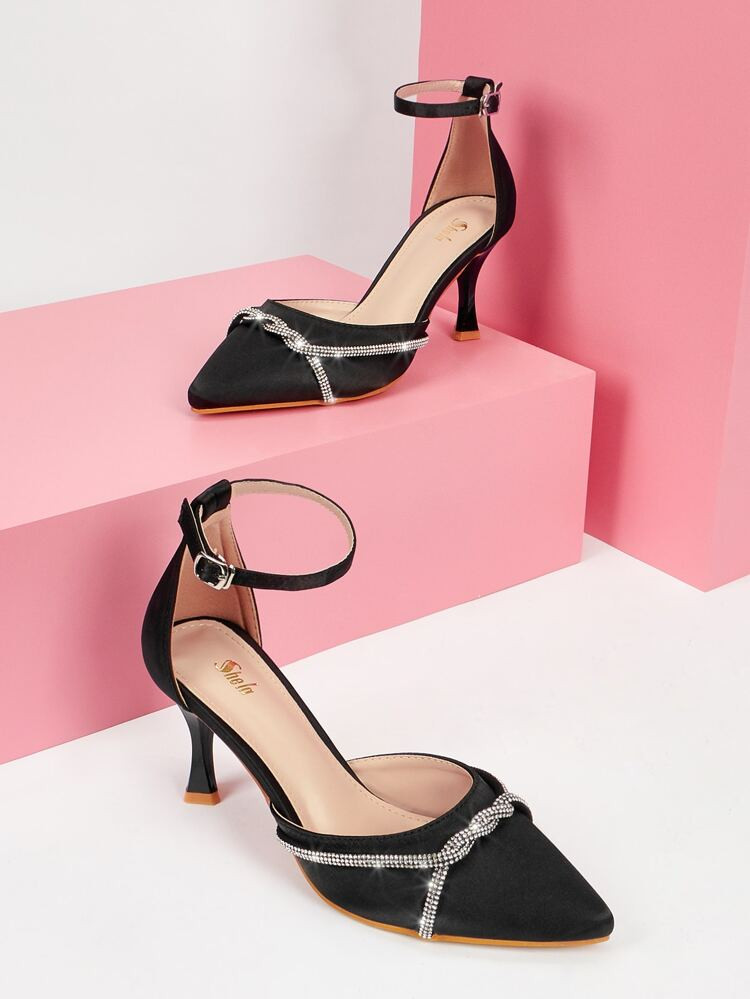 New
     
      Rhinestone & Twist Decor Pyramid Heeled Ankle Strap Pumps | SHEIN