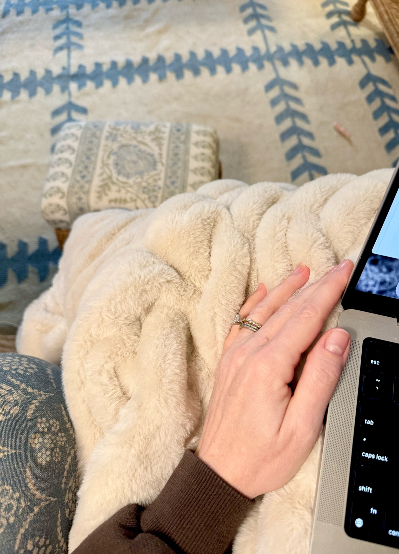 Hands down my new favorite blanket. The softest and warmest ever. I found a 50% coupon code on the Internet! Cozy50