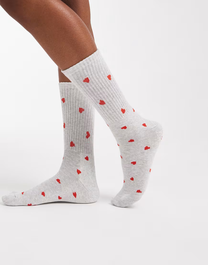 Vero Moda ribbed sports socks in light grey with heart print | ASOS (Global)