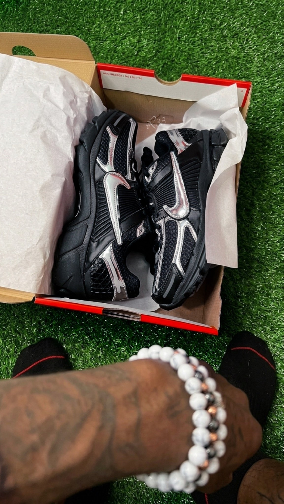 Money well spent😩😮‍💨🖤🖤🖤 #Vomero5 the black and silver made me do it #vomero5s #shoes

#LTKActive #LTKdayinmylife