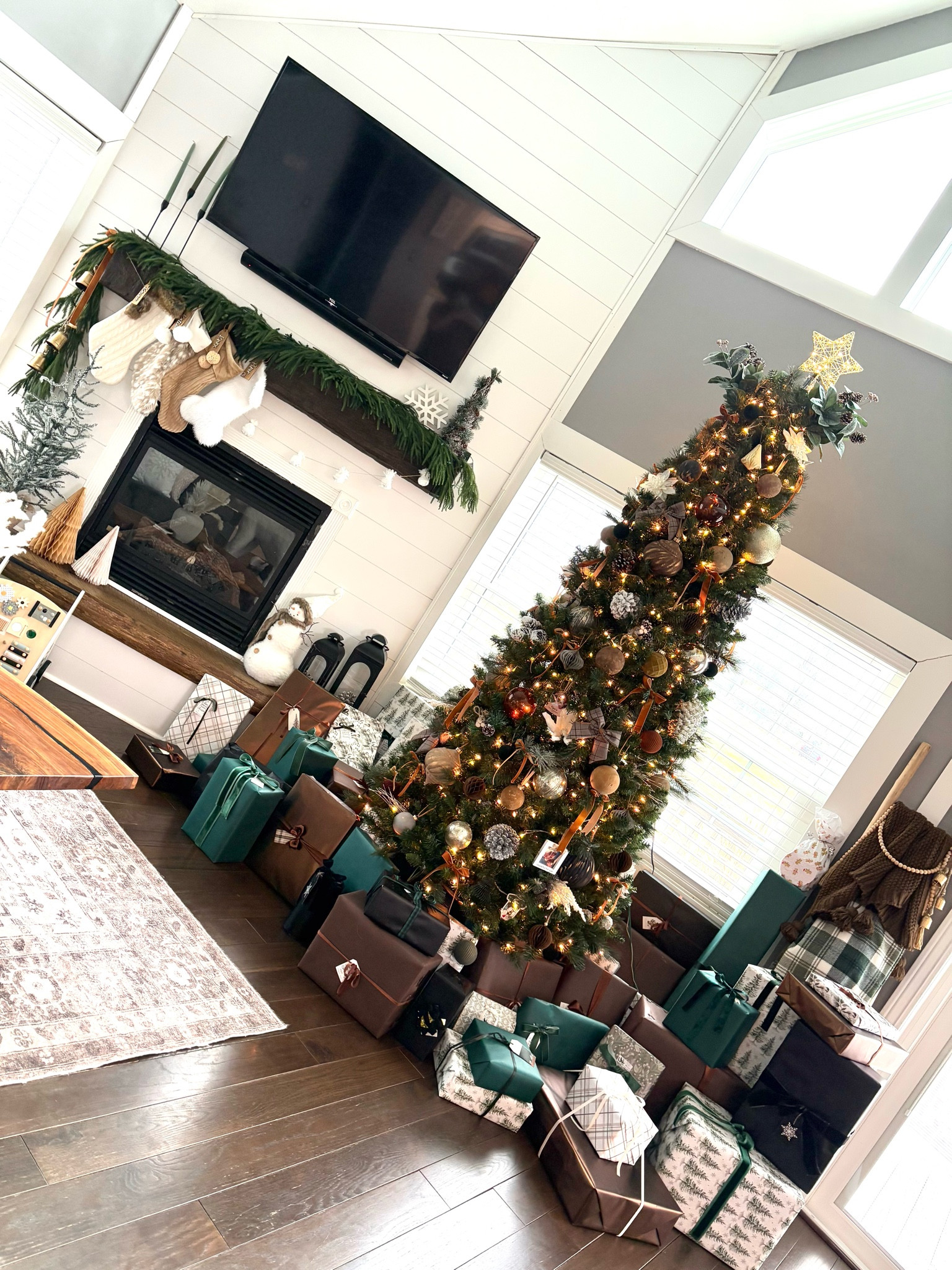 2024 Christmas // Christmas tree // Christmas decorations 

#LTKHome #LTKGiftGuide #LTKSeasonal