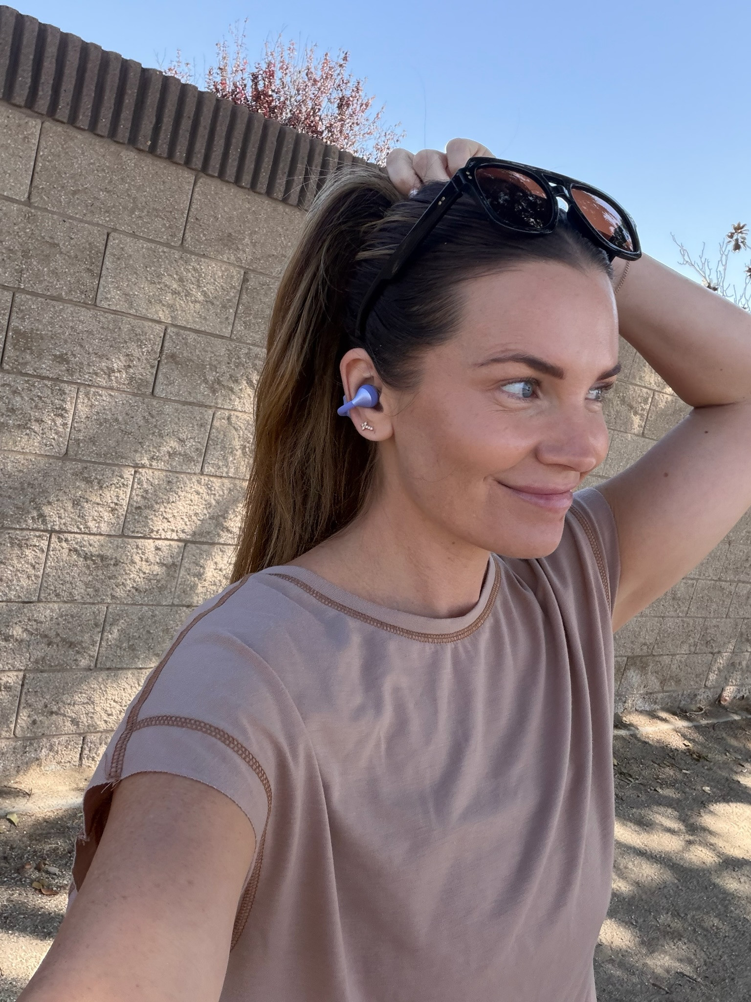 Obsessed with these earbuds, they clip on and don't hurt my ears!

amazon finds, tech, earbuds, active, fitness, britt horton 

 