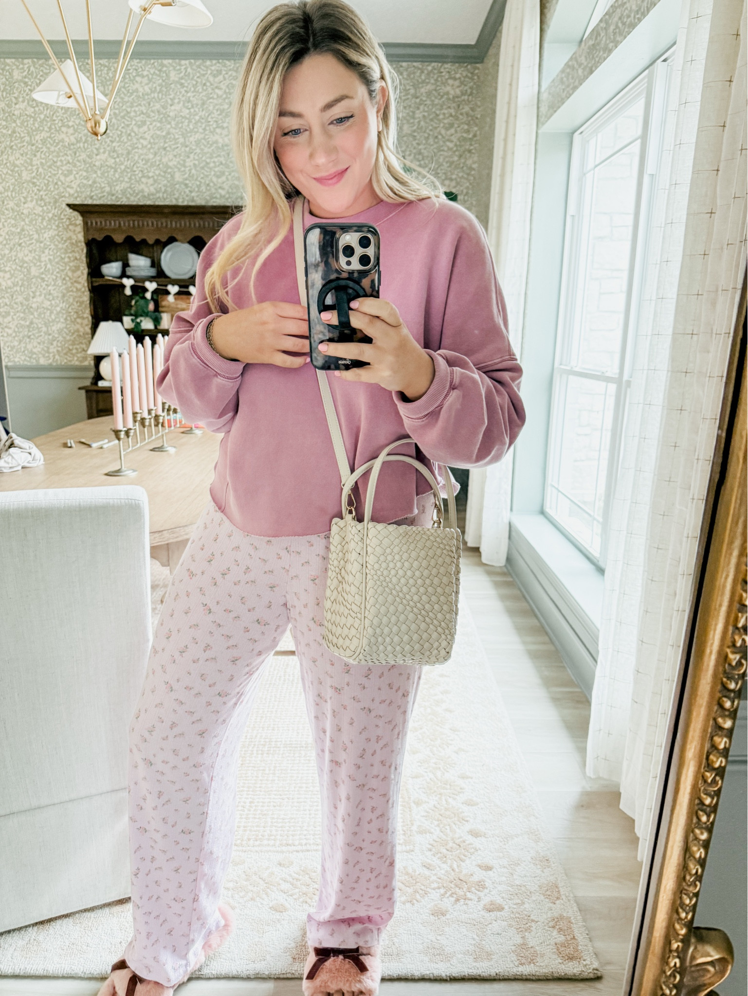 Obsessed with this bag!!! The leather is SO soft! Tons of colors! 

THEBLOOMINGNEST Anthropologie bag purse pajamas slippers 


#LTKGiftGuide #LTKHome #LTKSeasonal