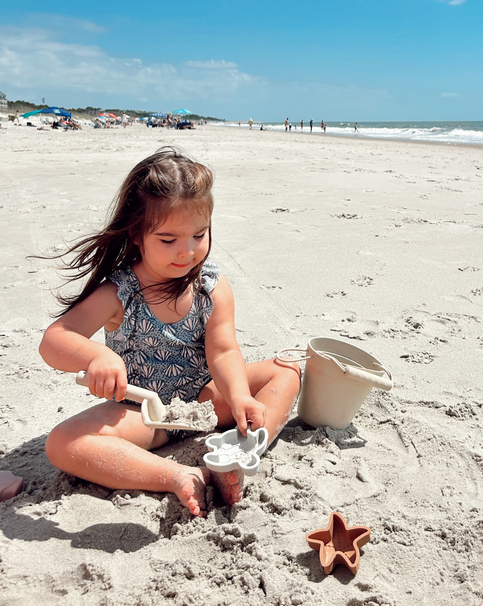 The very best beach toys for your baby or toddler! 🐚🌞⛱️

#summertime #summer #beach #beachtime #beachtoys #beachpal #beachbucket #seashells #crabs #sunny #toddler #toddlergirl #vacay #travel

#LTKSwim #LTKSeasonal #LTKKids