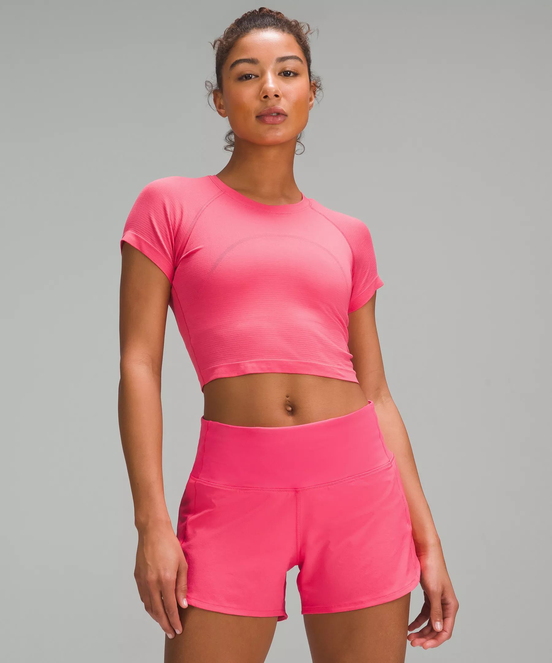 Swiftly Tech Cropped Short-Sleeve Shirt 2.0 | Women's Short Sleeve Shirts & Tee's | lululemon | Lululemon (US)