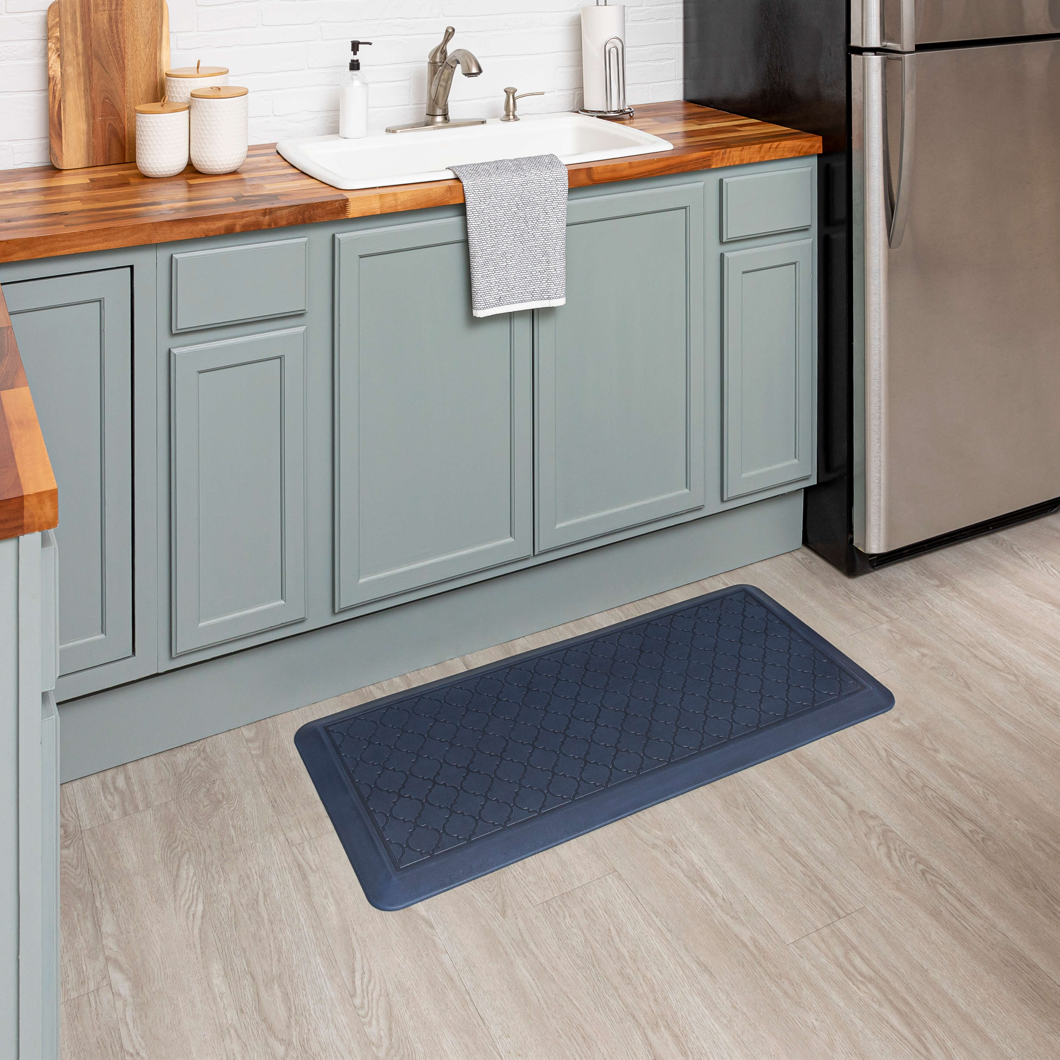 Tempur-Pedic Ultra Comfort Lattice Twilight 1' 8" X 3' 6" Kitchen Mat | Covered By Rugs