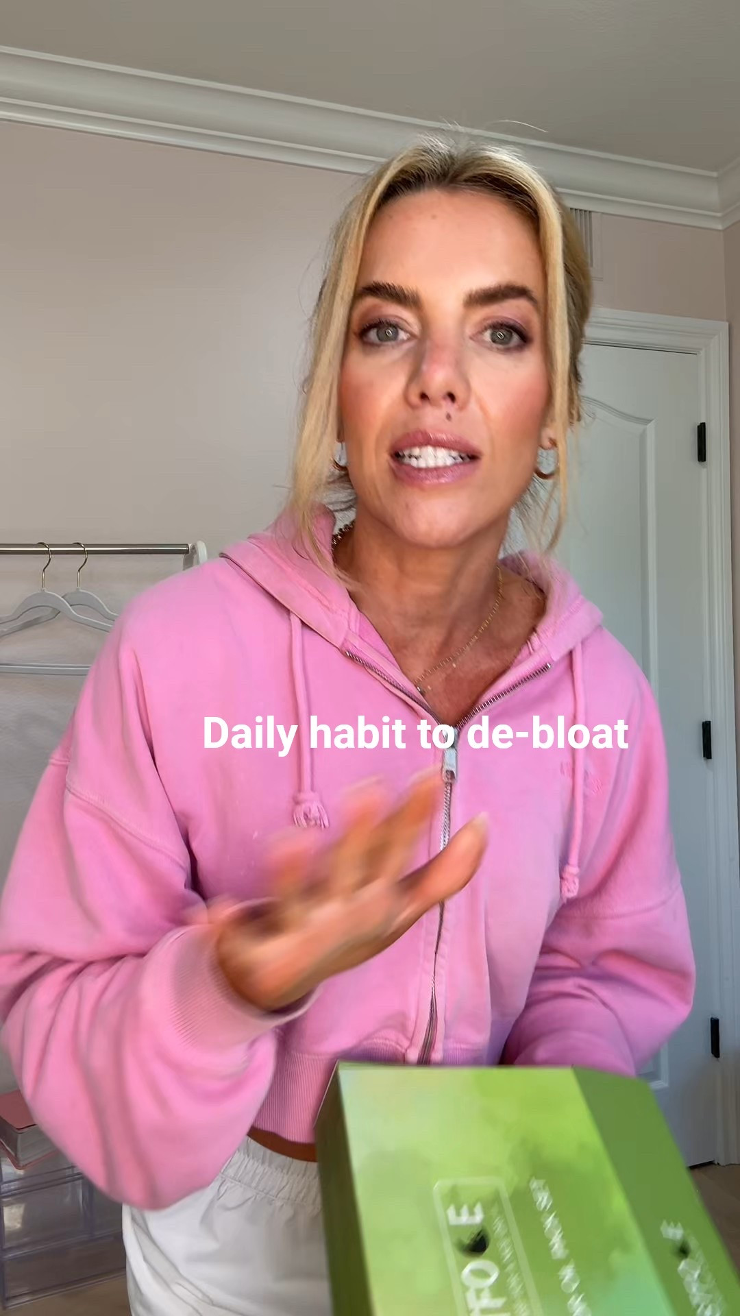 My favorite @amazon find to help me debloat this spring @amazonbeauty #amazonpartner #easter2025 #founditonamazon 

#LTKHome #LTKBeauty