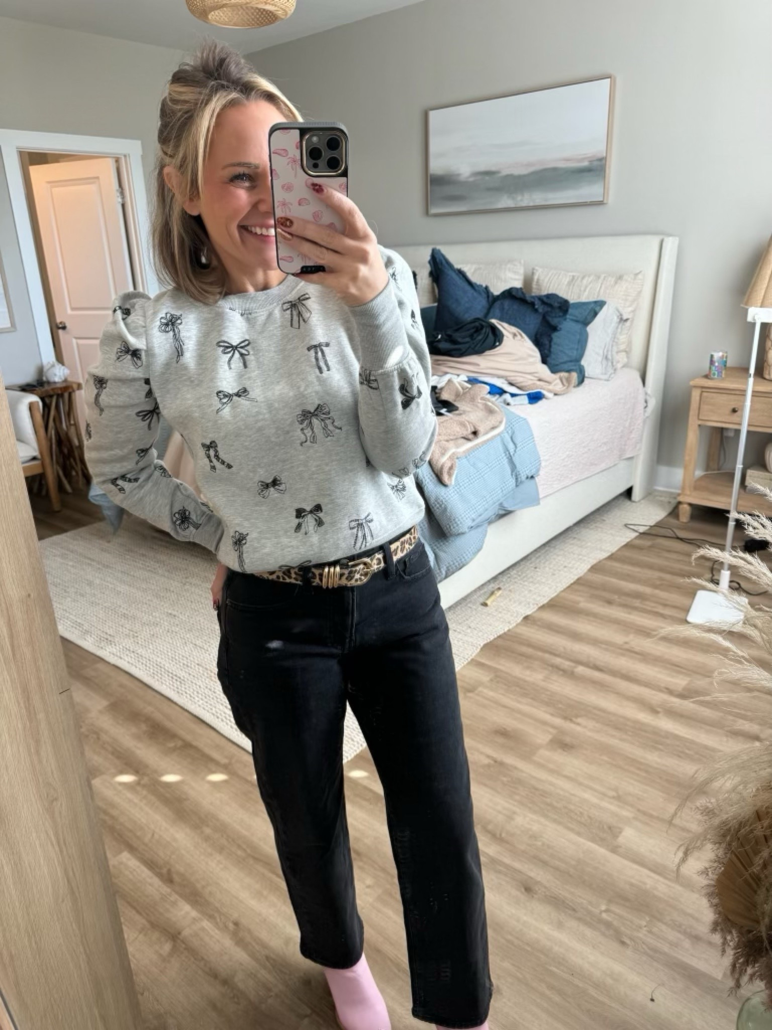 Wide leg jeans are ALWAYS a good idea & are on SALE now 🖤 Pair with a cozy top for the perfect winter look!!  TTS S / 4 / 27” ✨

old navy, sale alert, sale finds, Anthro, outfit ideas, casual winter outfit idea, black jeans, seasonal outfit idea, Claire Tammaro 

#LTKStyleTip #LTKFindsUnder50 #LTKSaleAlert