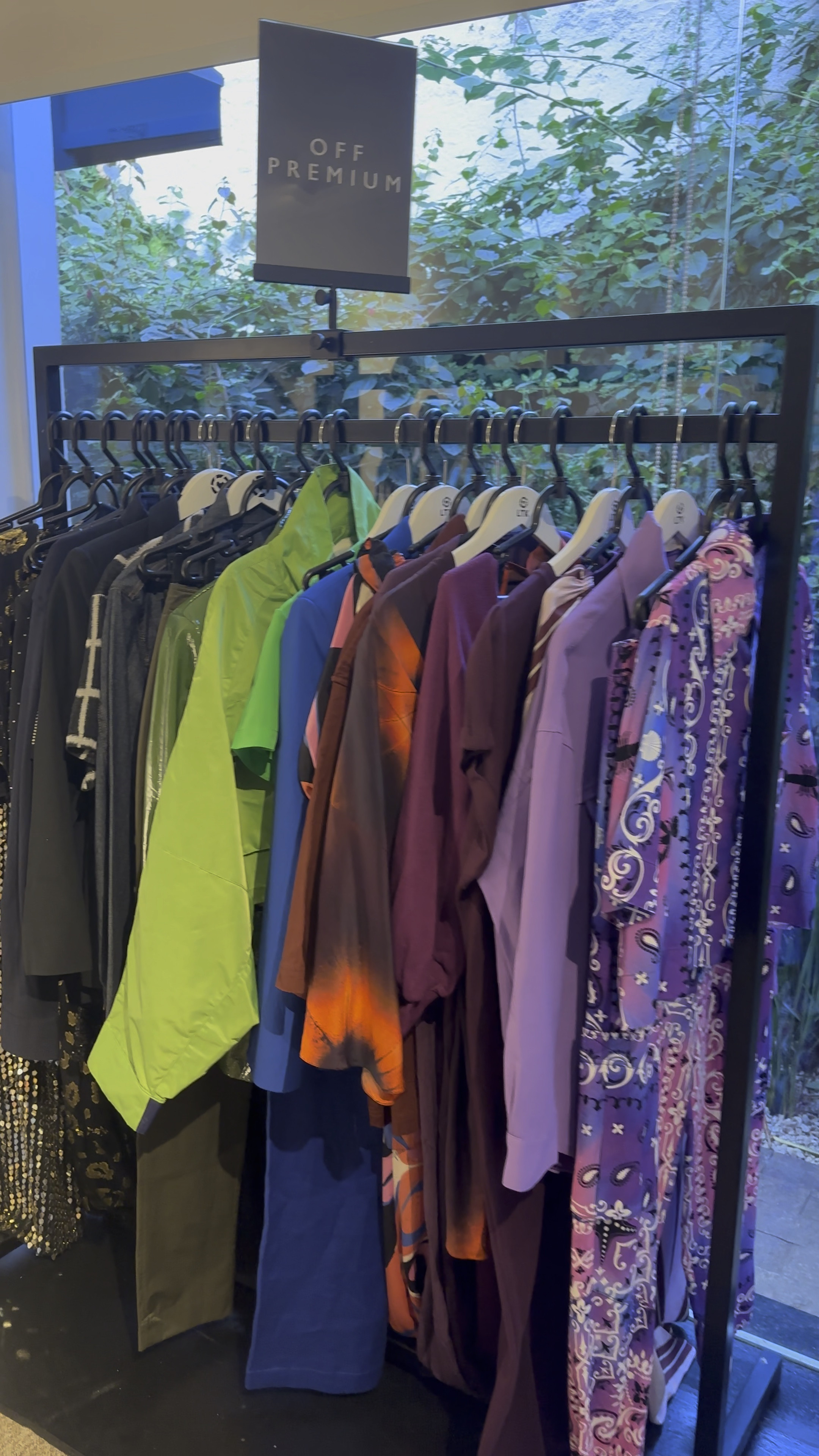 Reação da Thaís Brás ao ver a seleção de peças lindas que a off premium expôs. E tem 30% extra, na NV usando cupom: amooff

#LTKbrasil #LTKdicadeestilo