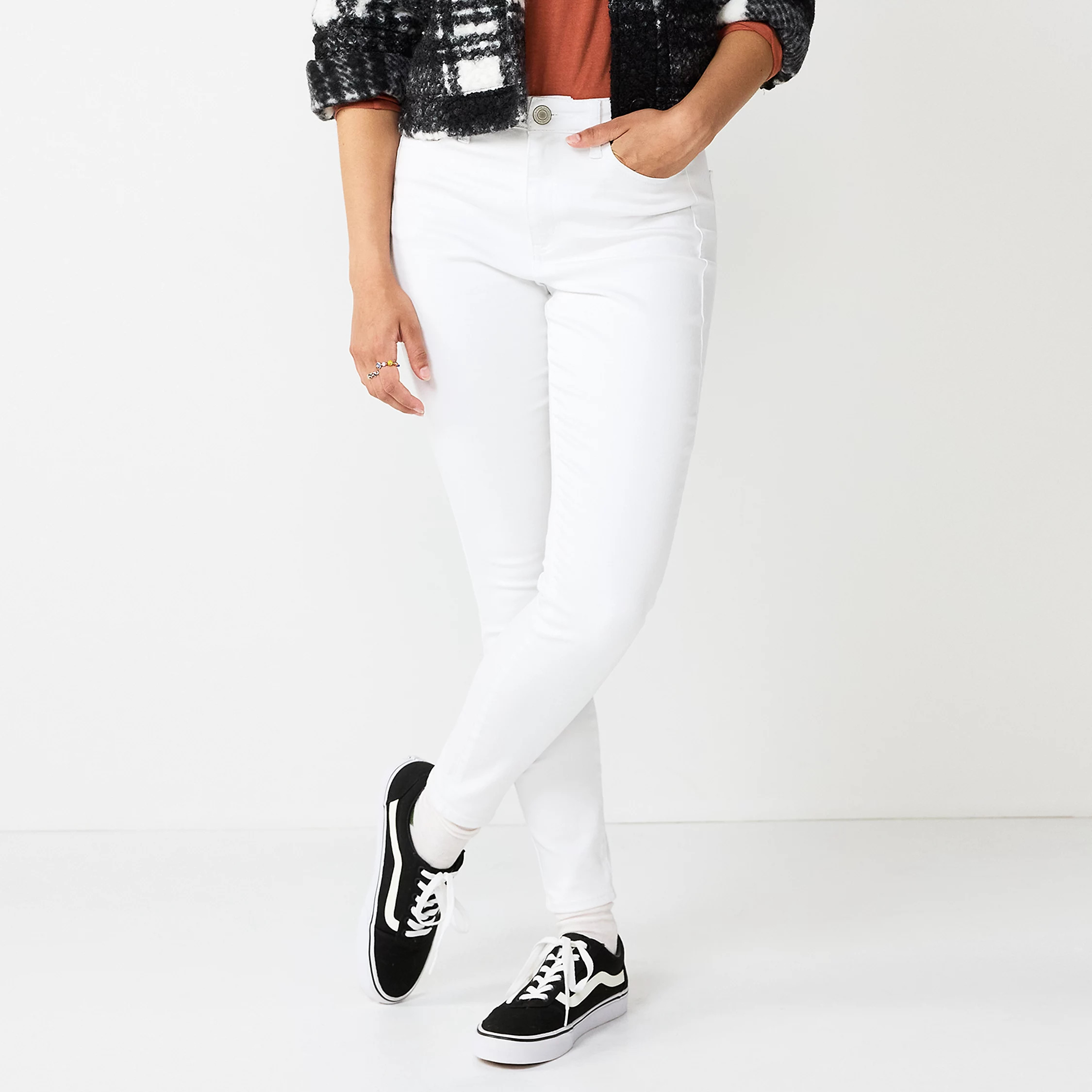 Juniors' SO® High-Rise Ultimate Jegging | Kohl's