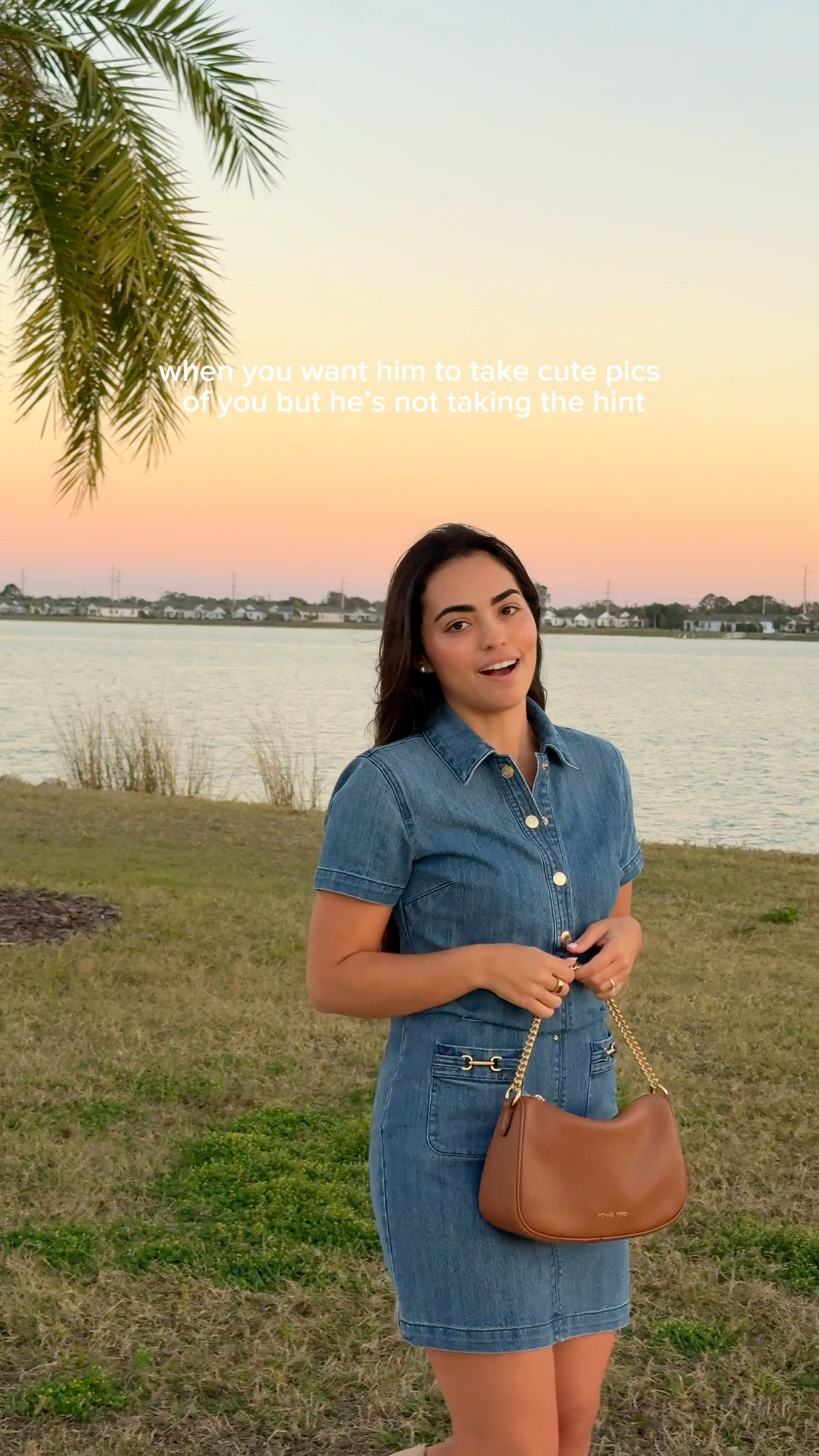 obviously I want a pic in my new @michaelkors outfit! 💗 Cutie purse boots and dress are linked so you can shop! #michaelkors #mkpartner 