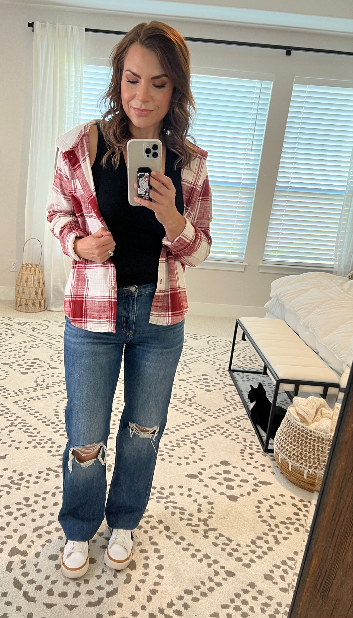 The most perfect flannel… and it’s under $20. Flannel runs a tad small. I’m wearing a medium. These jeans run large. I’m wearing a 27 #walmartfashion #fallfashion #levis 

#LTKunder50 #LTKhome