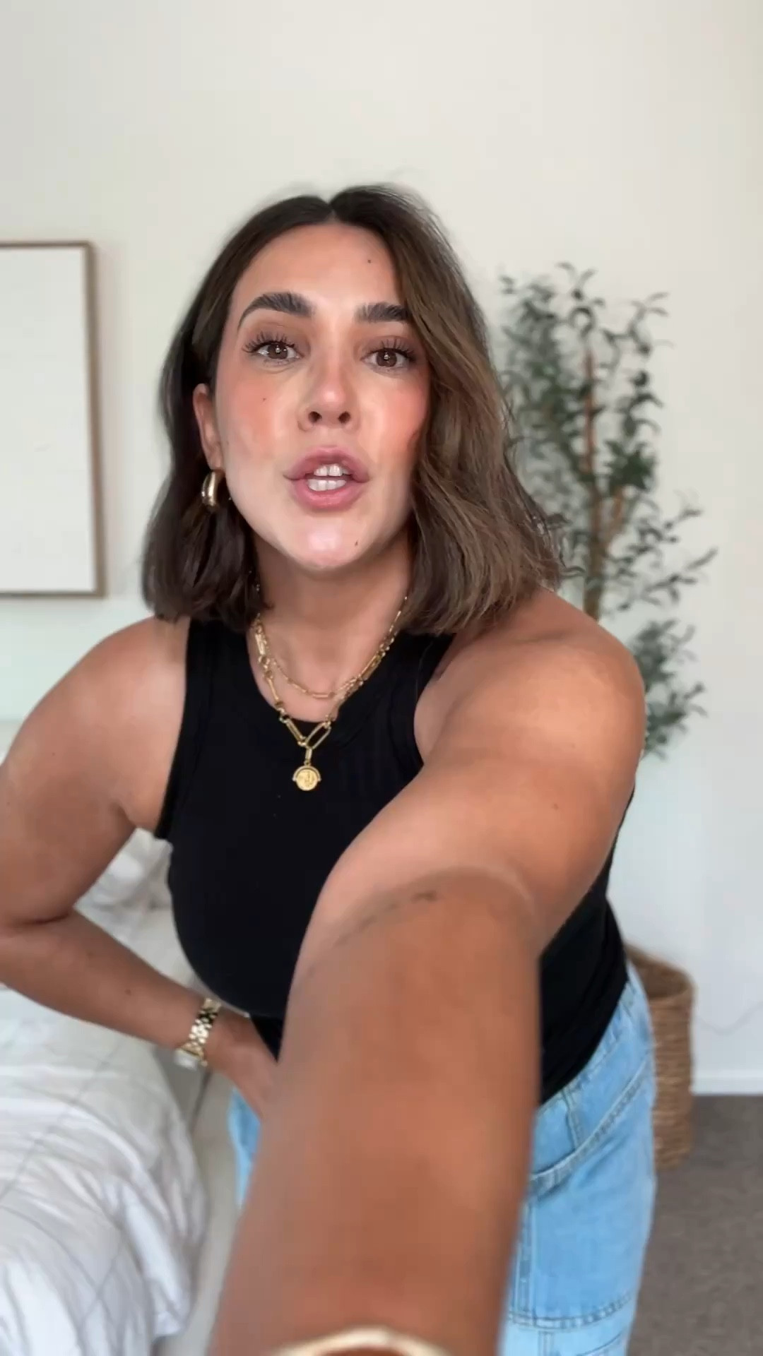 Pants: L, size up they run smaller :) 
top: L 
Bag @wearemandrn 

Bloat friendly spring outfit, jeans, size 10, midsize, spring outfit, summer outfit, mom fashion, mom style. 

#LTKmomlife #LTKMidsize #LTKootd