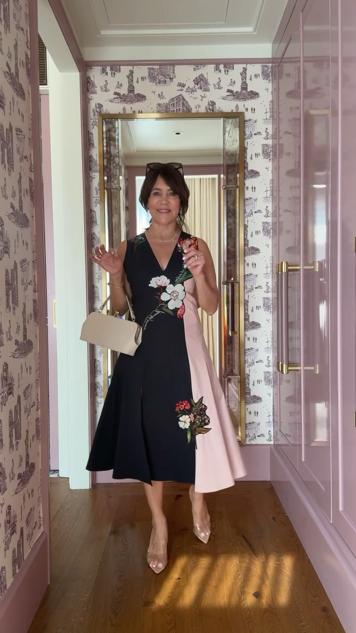 I just got this dress from @Anthropologie and I’m obsessed! It’s so perfect for a spring wedding or any event you may have coming up!

#anthropartner