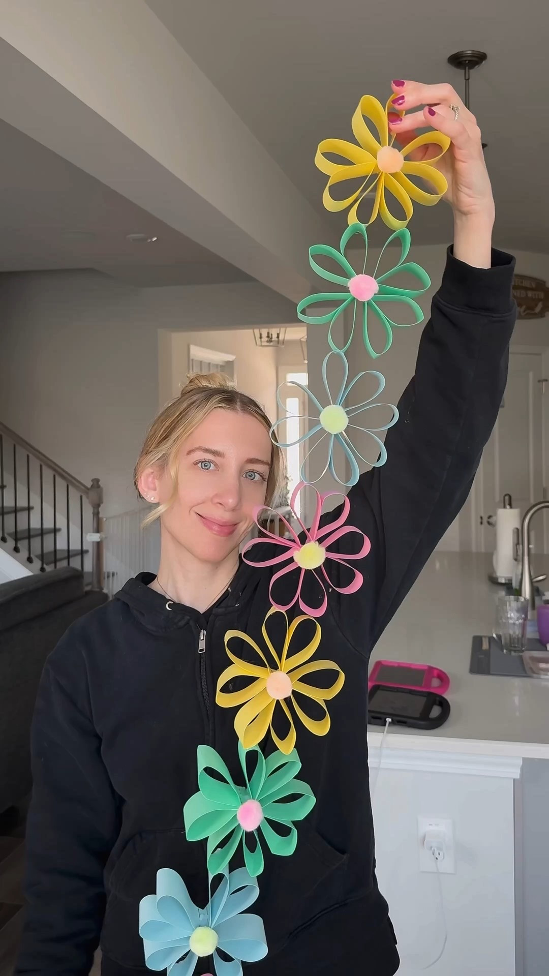 Flower garland 🌸


Spring crafts, spring decor

#LTKBaby #LTKHome #LTKKids