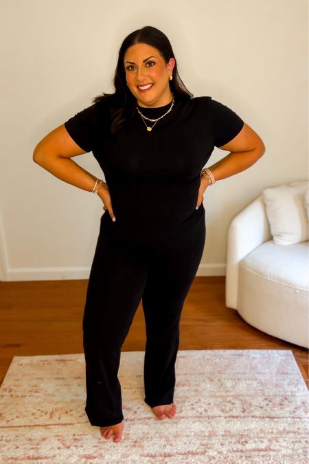 Wearing an XL in this Pumiey set 🛍️ it’s the comfiest cotton material! 

#LTKMidsize #LTKStyleTip #LTKFindsUnder50