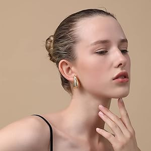 2 Pairs Apsvo Chunky Gold Silver Hoop Earrings Set for Women, Lightweight Hypoallergenic Hollow H... | Amazon (US)