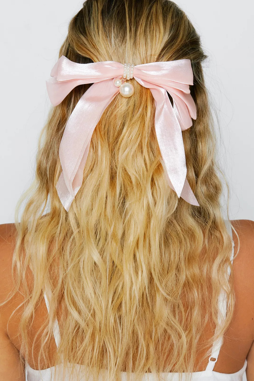 Pearl Trim Bow Hair Clip | Nasty Gal (US)
