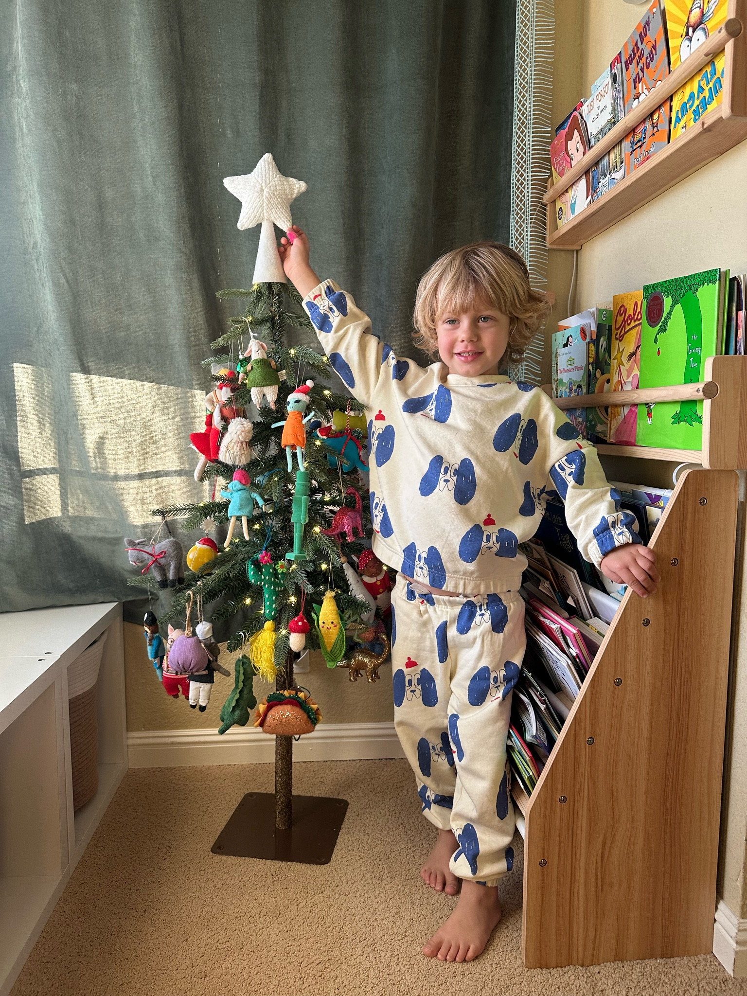 Perfect Christmas tree for a kids room! #LTKkids #LTKfamily

#LTKSeasonal