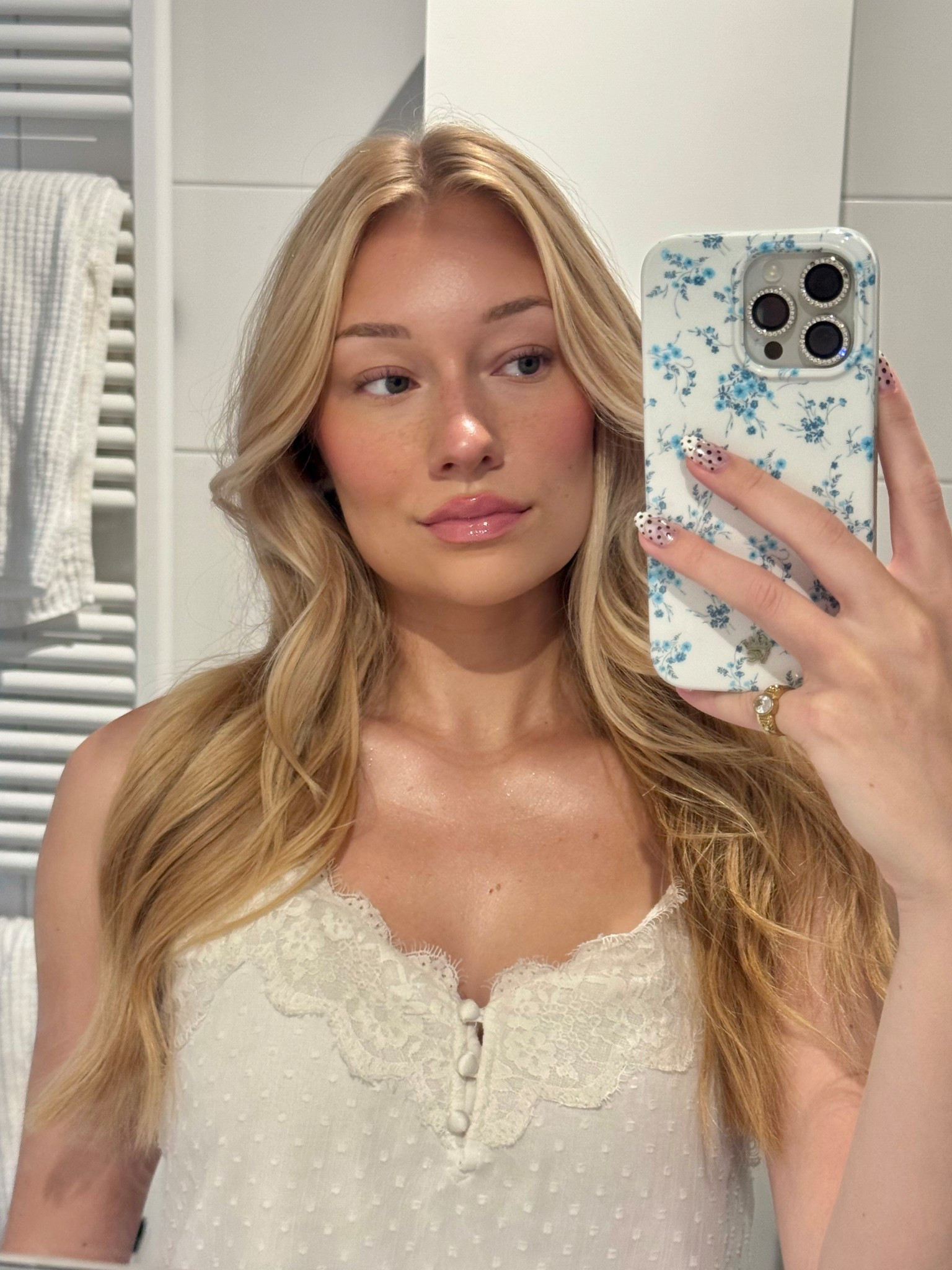 gotta glow ✨ 

#LTKFindsUnder100 #LTKBeauty #LTKStyleTip