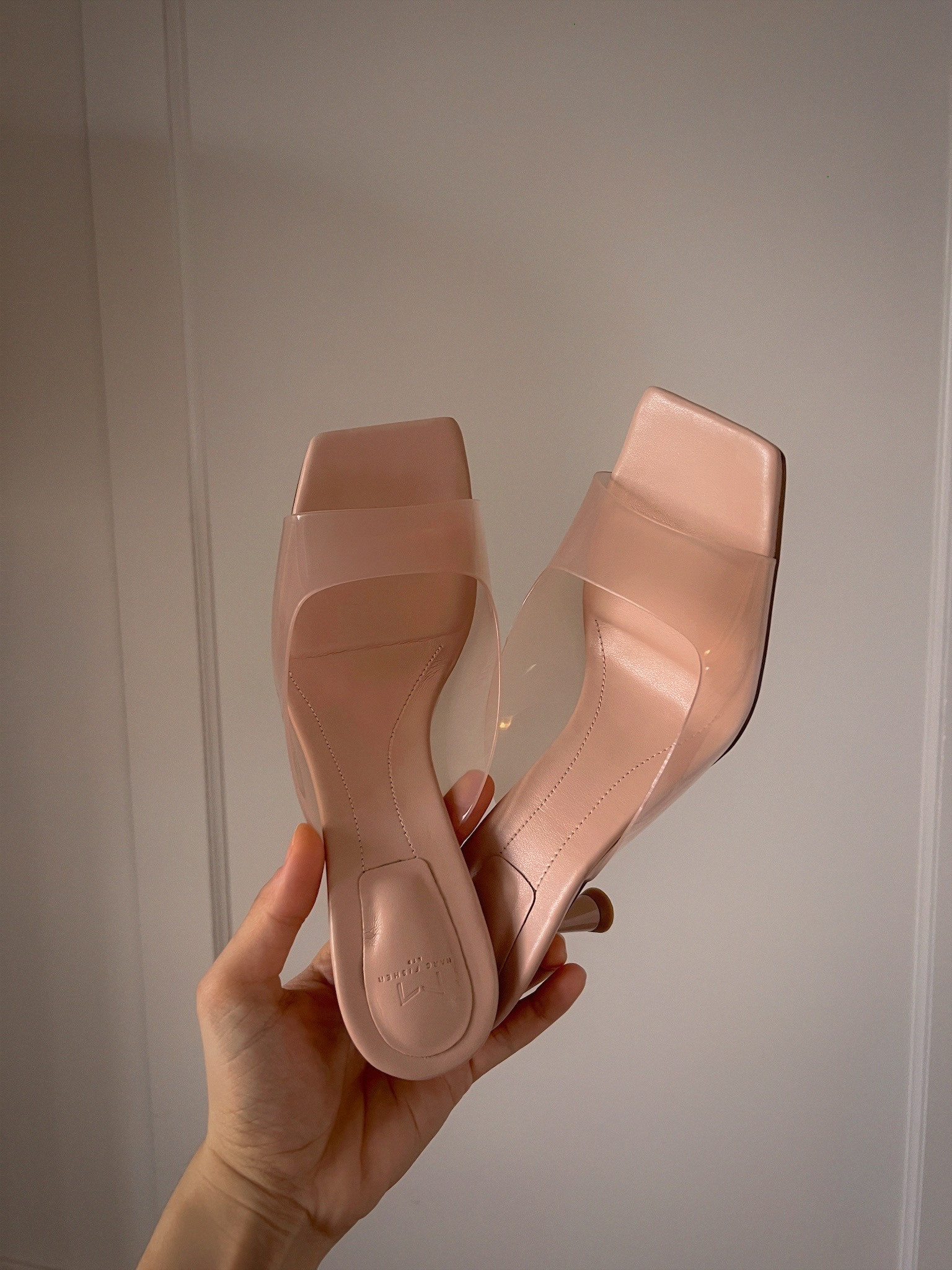Blush open toe clear slides. Comfy and chic! 💗 


#LTKFind #LTKshoecrush #LTKstyletip