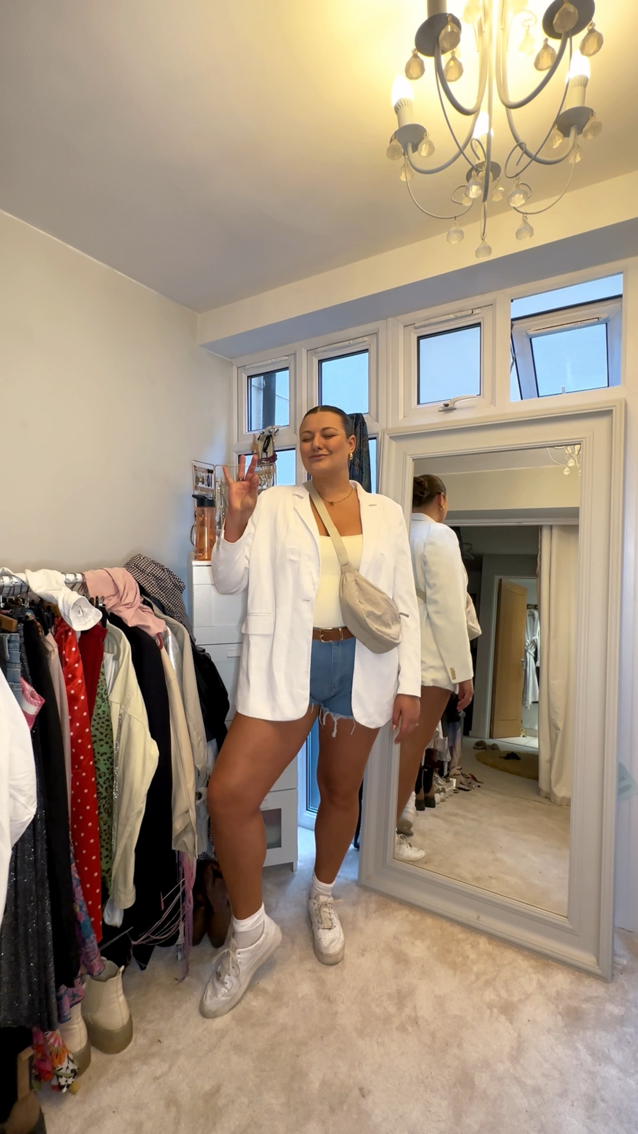 The Mooslover bodysuit & KatchMe dumpling bag are linked in my tiktok 😘

Blazer I wear a size XL and shorts a size 18 as a size 16-18 5’8 gal!



#LTKunder50 #LTKcurves