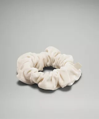Uplifting Scrunchie Velvet | Lululemon (US)