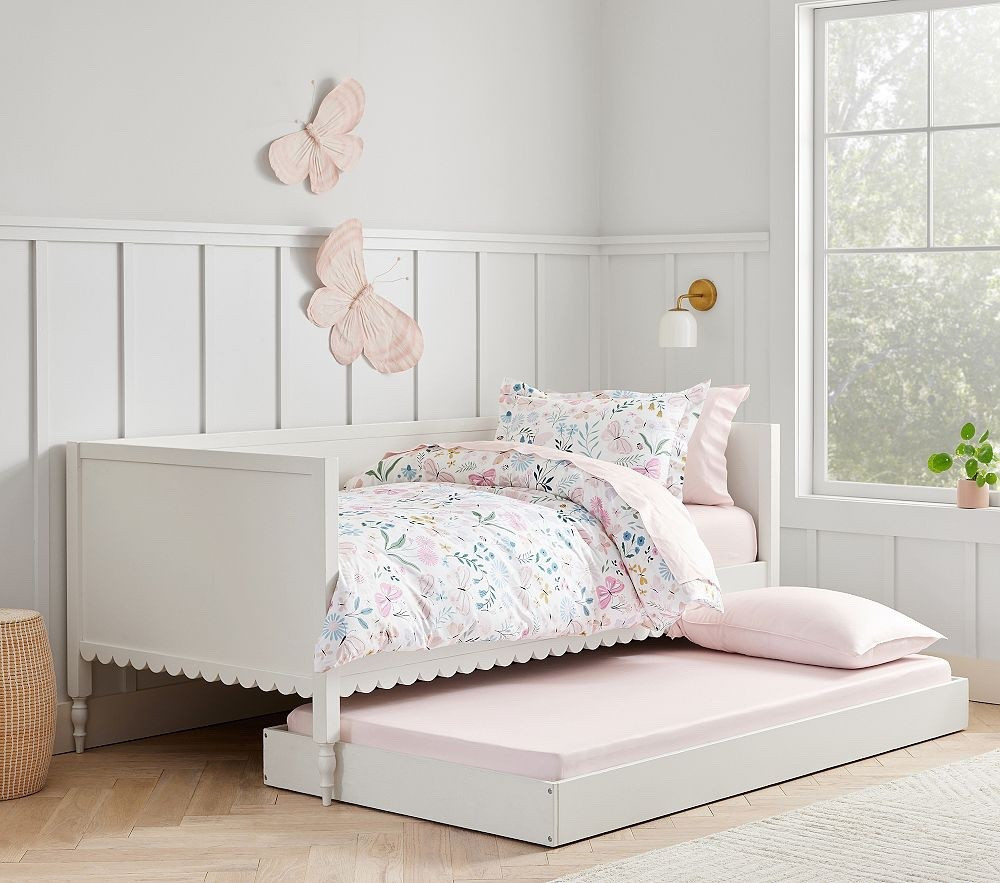 Pottery Barn Kids beds 🤍 Some are currently on sale. 

#kids #kidsbed 