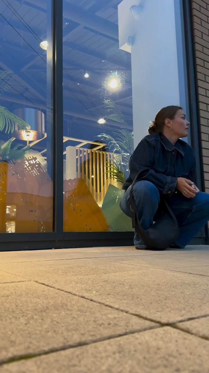 Let’s talk double denim. Do you wear it? Does it have to match? Or you think it’s boring or a no go 🙅🏻‍♀️ 
I would like to know what you think.
I absolutely love wearing DD and I’m sure there will be a lot of it in this coming A/W season.

Jacket- @toteme 
Jeans, bag, shoes- @arketofficial 
Top- @hm 

#midsizestyle #midsizefashion #outfitinspo #outfitoftheday #outfitinspiration #casualstyle #outfitideas #discoverunder10k #fashionover40 #styleover40