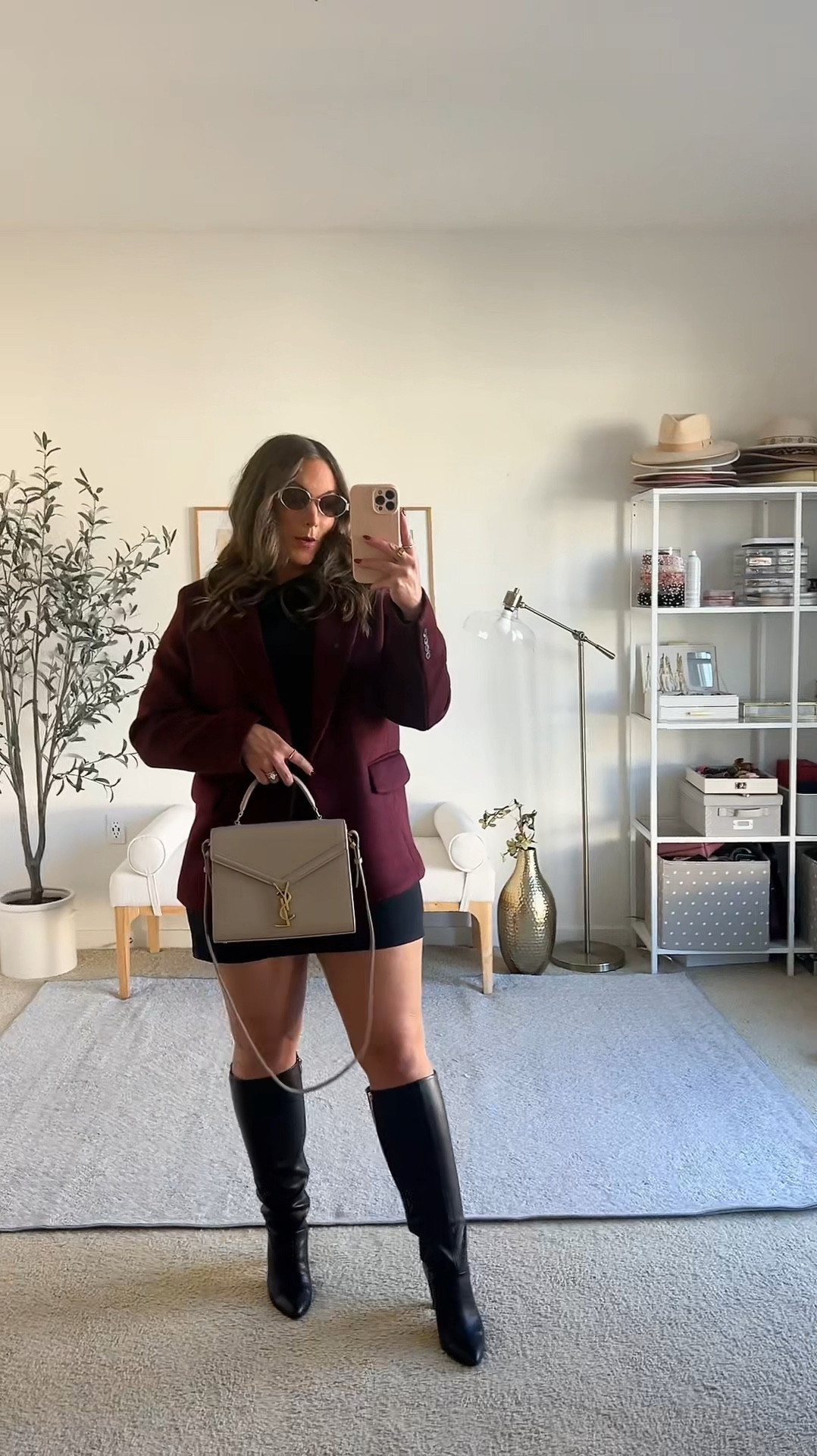 Wool blazer medium
Dress M 


#LTKVideo #LTKSeasonal #LTKMidsize