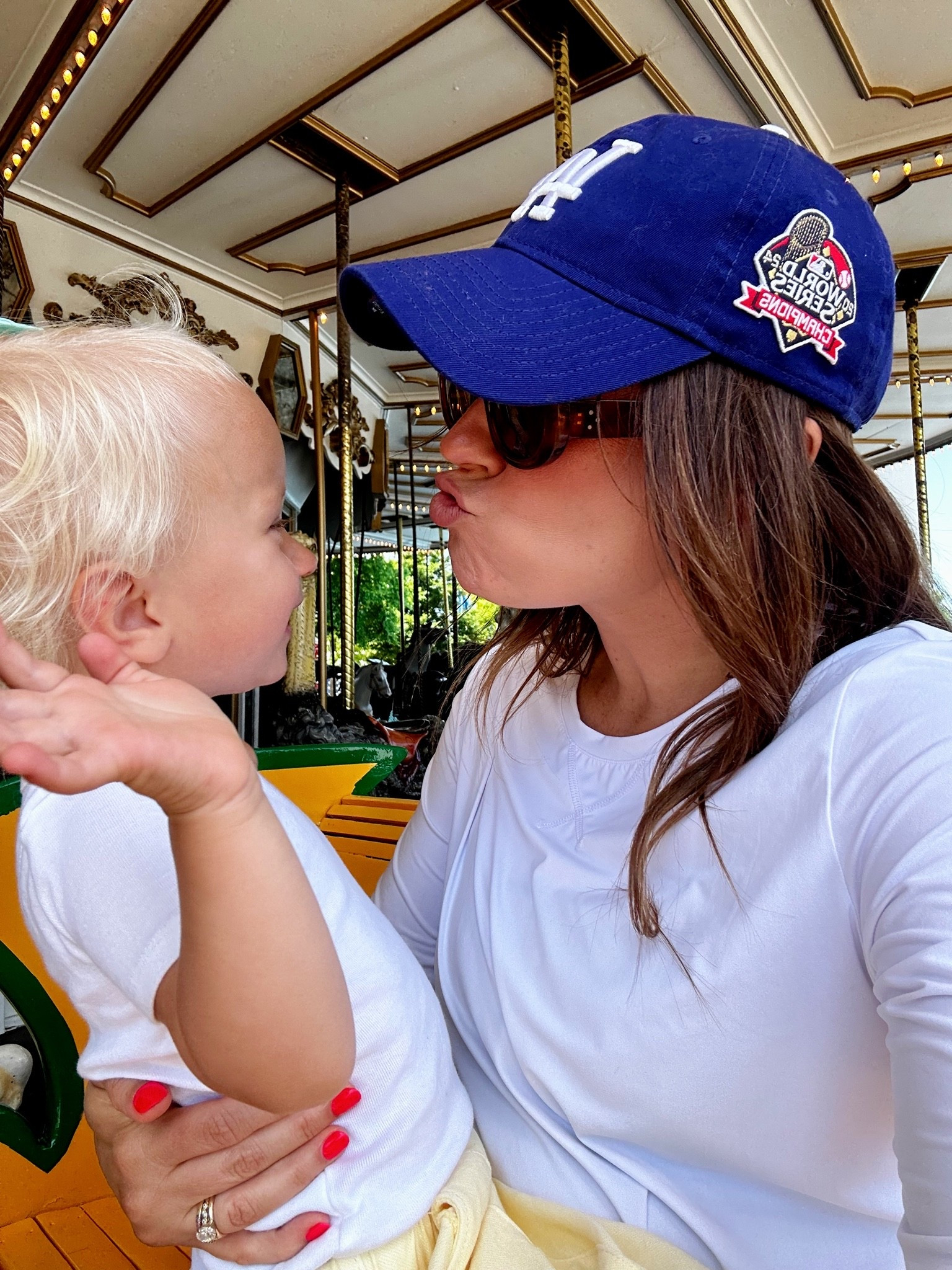 My favorite sun shirts for summer #momoutfit

#LTKSaleAlert #LTKmomlife #LTKootd