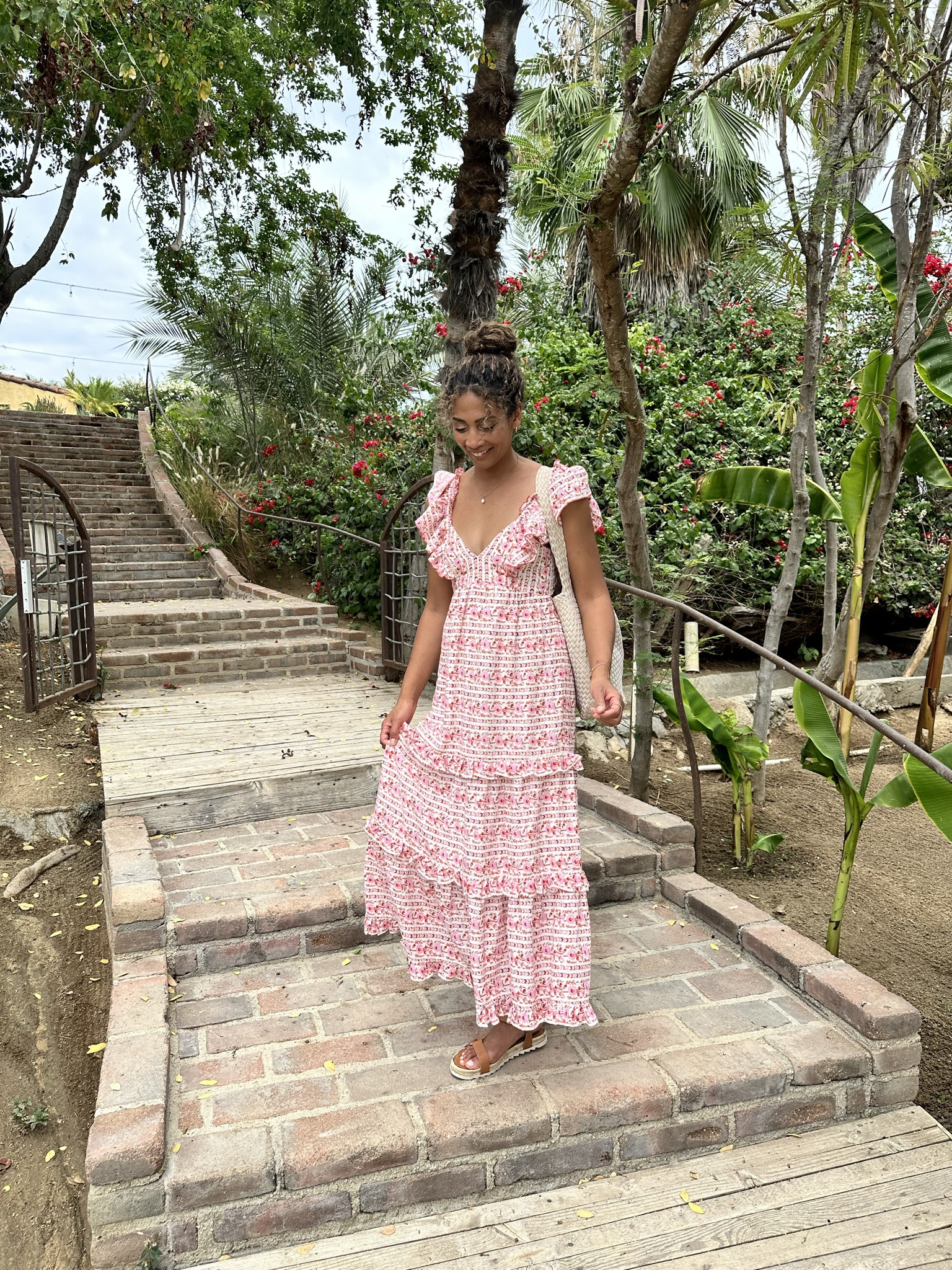 SUMMER DRESS//stay cool + comfy in the gorgeous tiered maxi dress, perfect for vacay!! Fits true to size.



#LTKStyleTip #LTKTravel