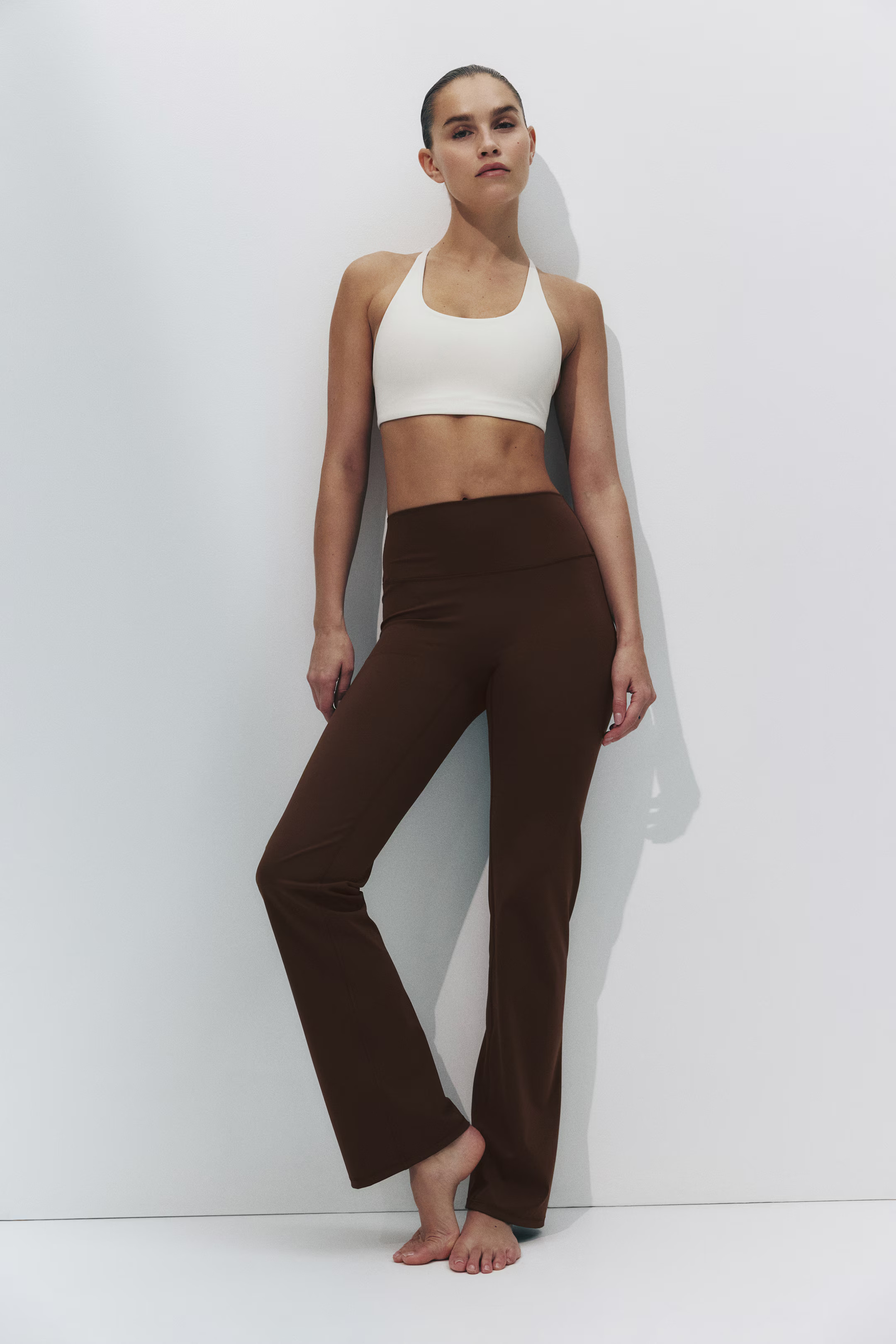 SculptMove™ Flared sports leggings | H&M (UK, MY, IN, SG, PH, TW, HK)