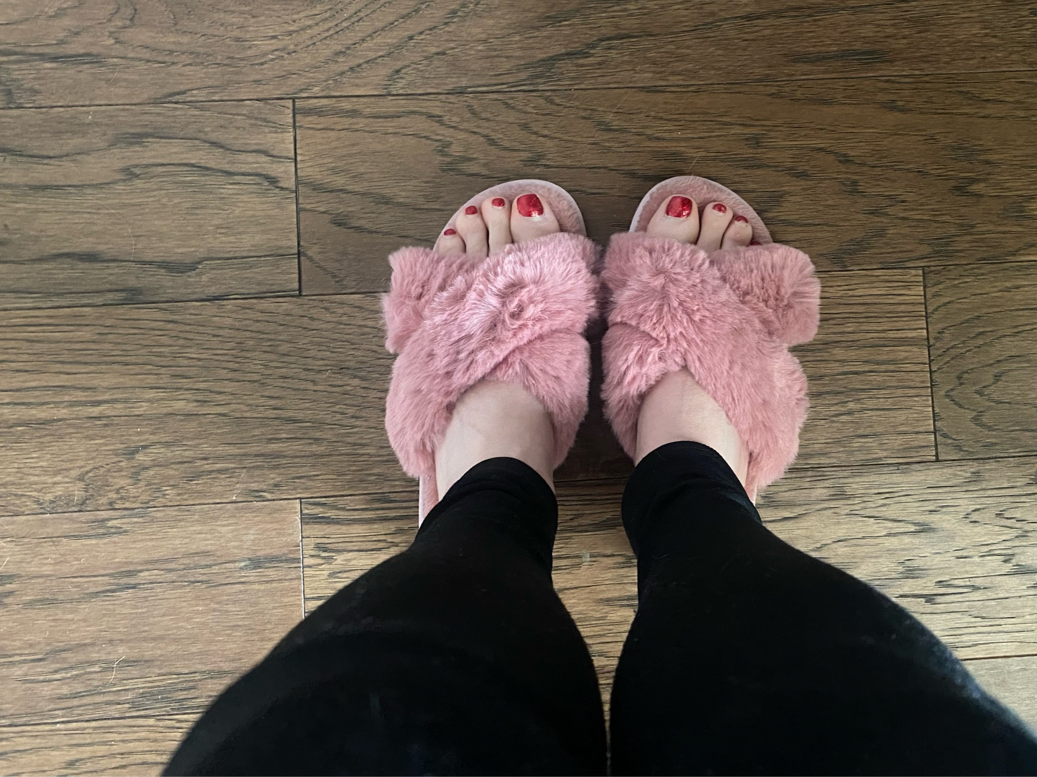 Cloud slides, pillow slides, furry shoes, fuzzy slides, fuzzy slippers, lounge shoes 

#LTKshoecrush