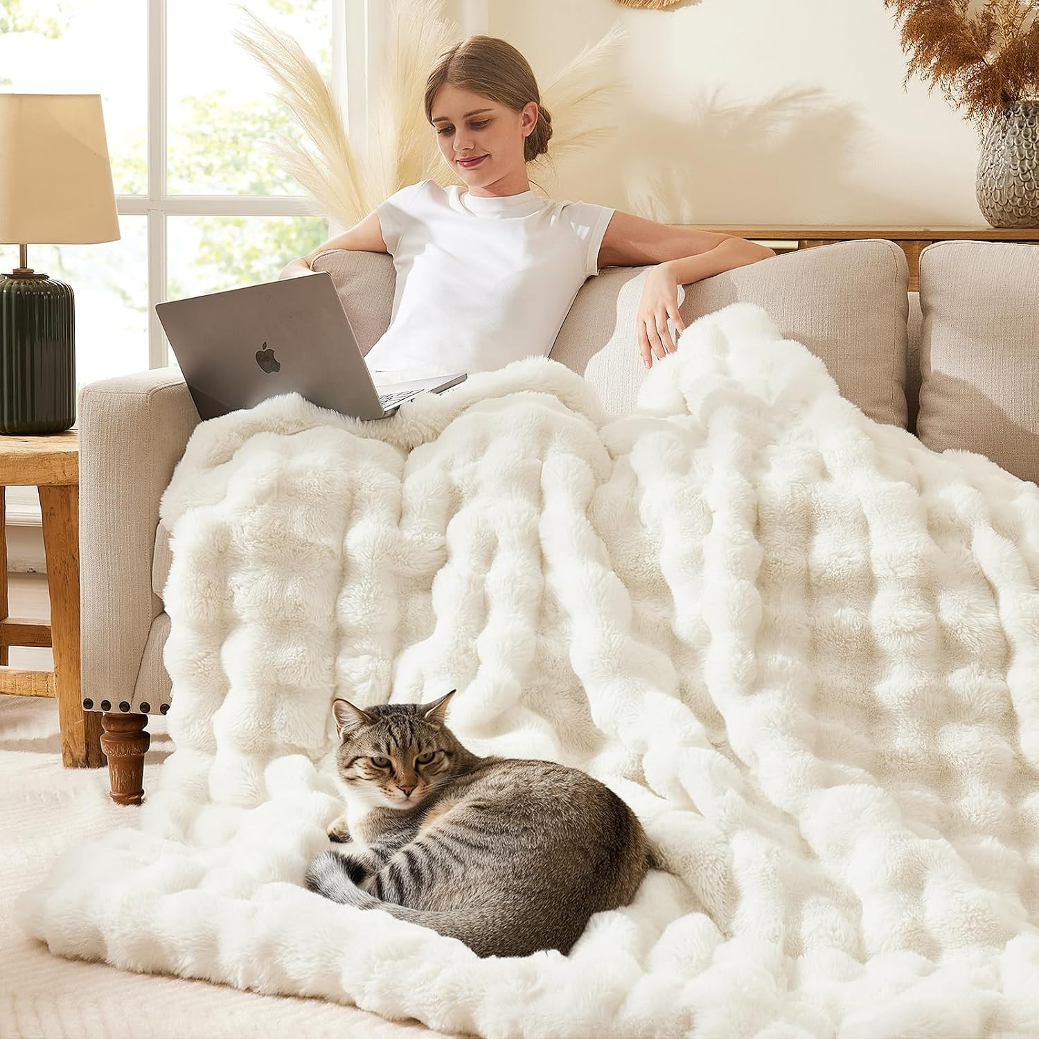 L'AGRATY Faux Rabbit Fur Throw Blanket for Couch, 90'' x 90'', Cream White | Amazon (US)