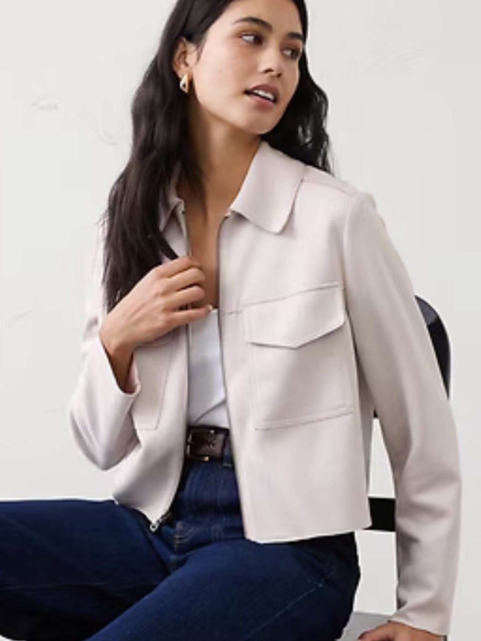 BR Factory Faux Suede Jacket. This one is back again this year. I own it in this cream color. It’s so perfect for spring and goes with everything! Runs TTS Additional 20% off at checkoutt