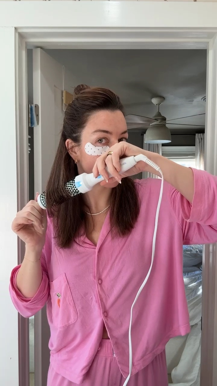 Easy and QUICK morning routine! 

Makeup routine, hair routine, everyday hair style, everyday makeup.

#LTKgrwm #LTKBeauty #LTKmorningroutine