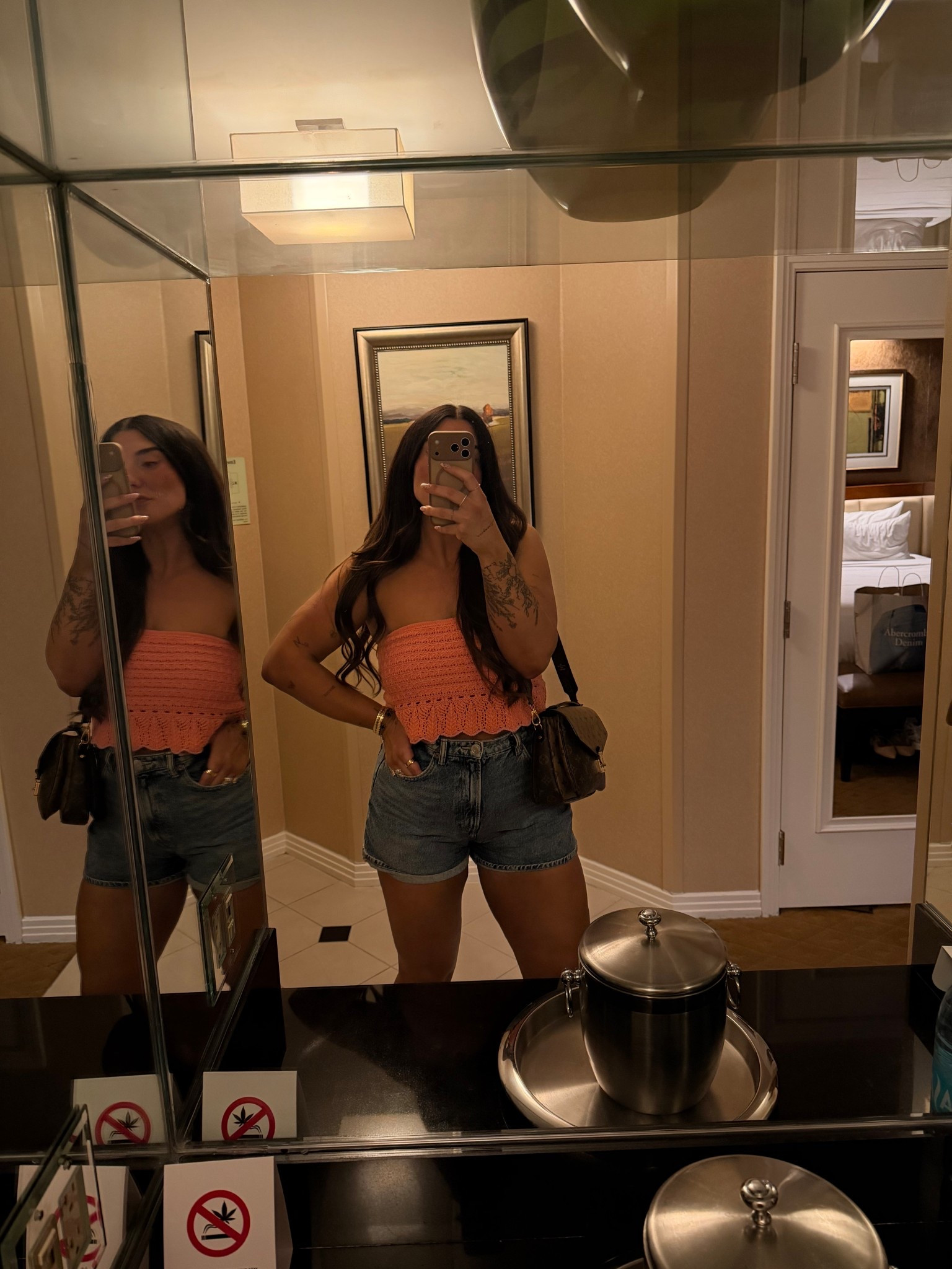 Cutest aerie top wearing M 